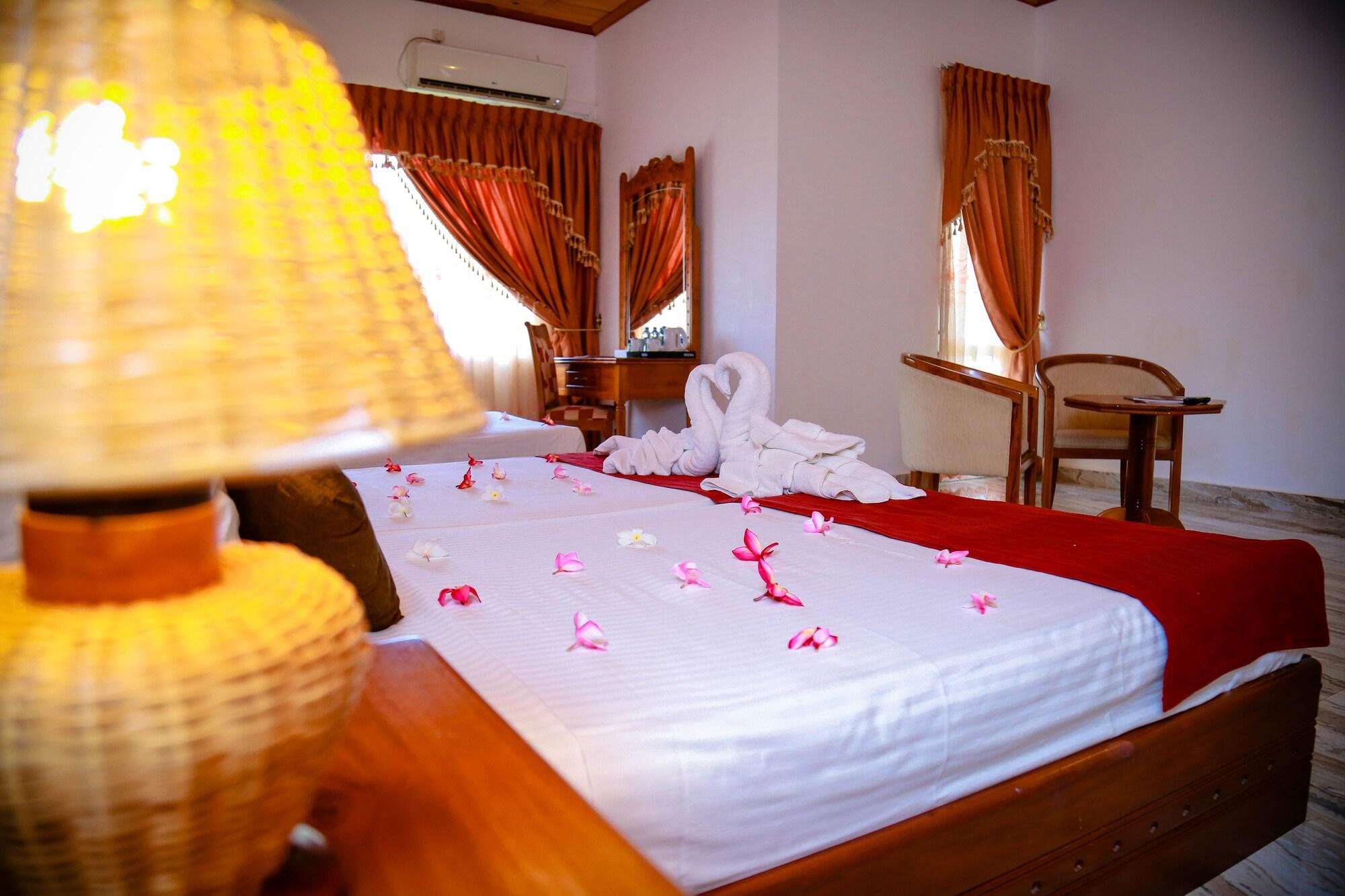 Hotel Sudu Araliya Polonnaruwa Exterior photo
