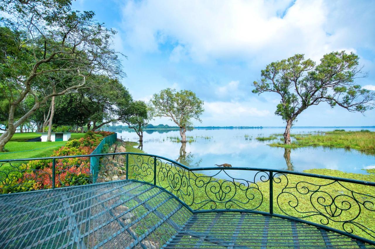 Hotel Sudu Araliya Polonnaruwa Exterior photo